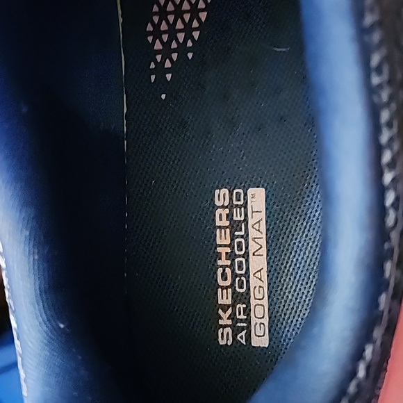 Sketchers Air cooled Goga Mat Max Cushion shoe - Picture 3 of 5